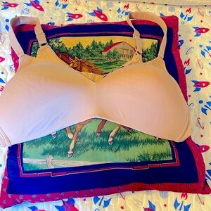 Warners beige 38B bra